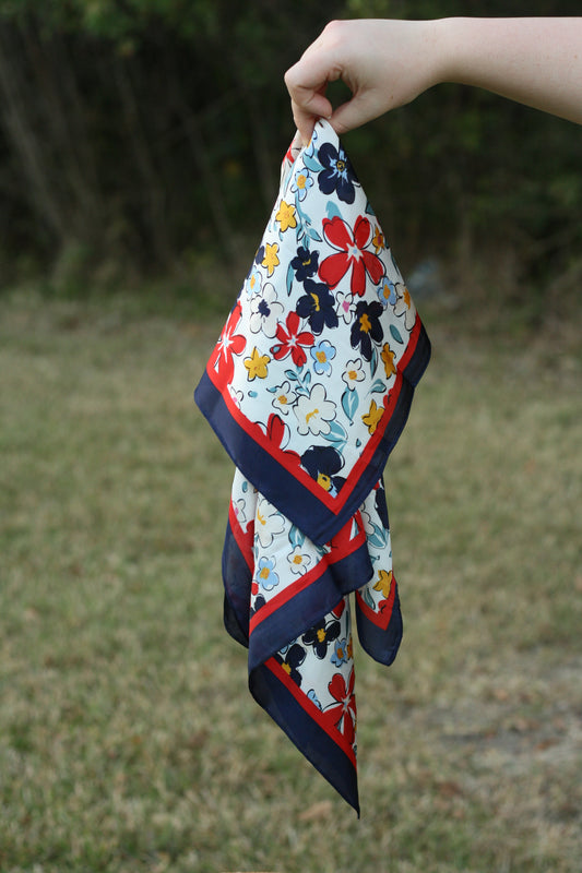 Daisy Scarf