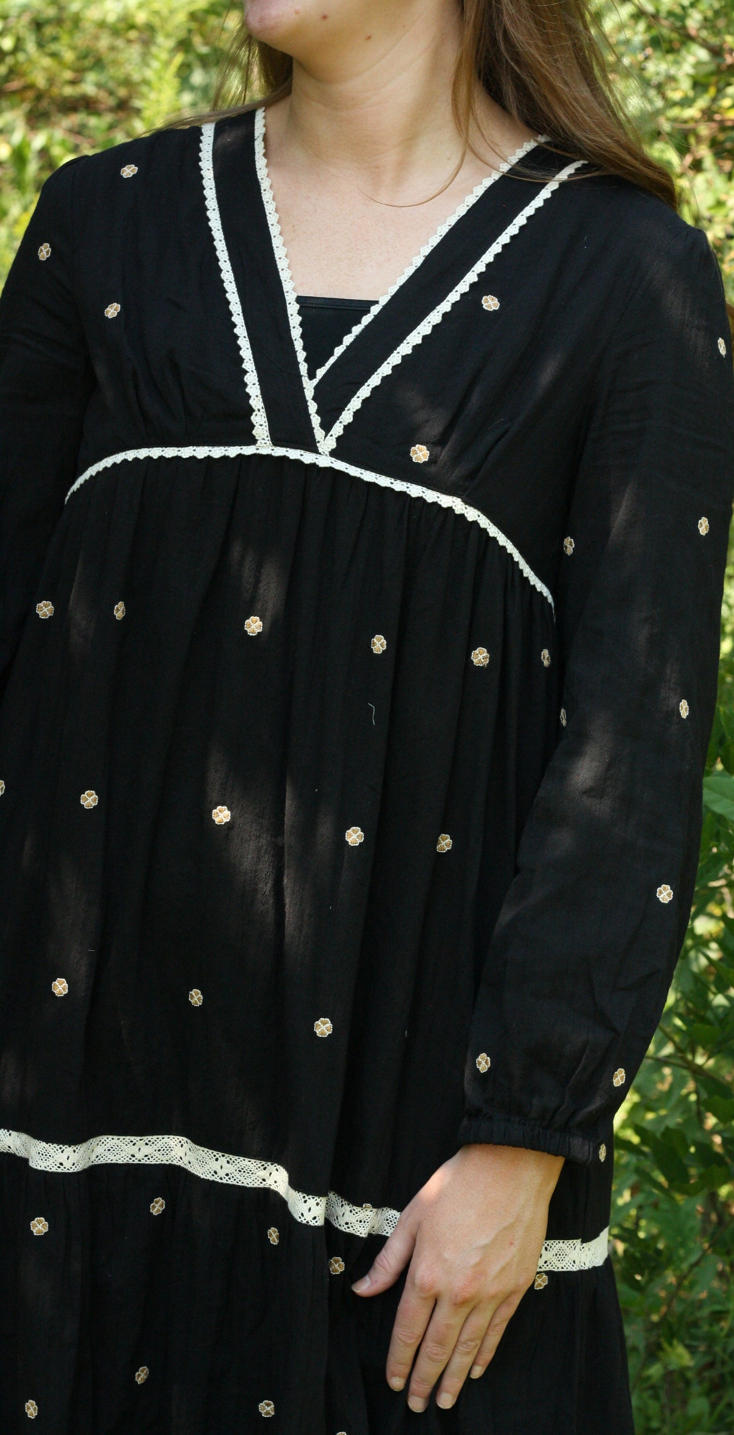 ALL OVER EMBROIDERY MIDI DRESS